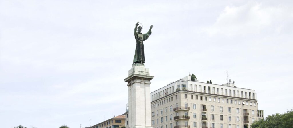 statua san francesco